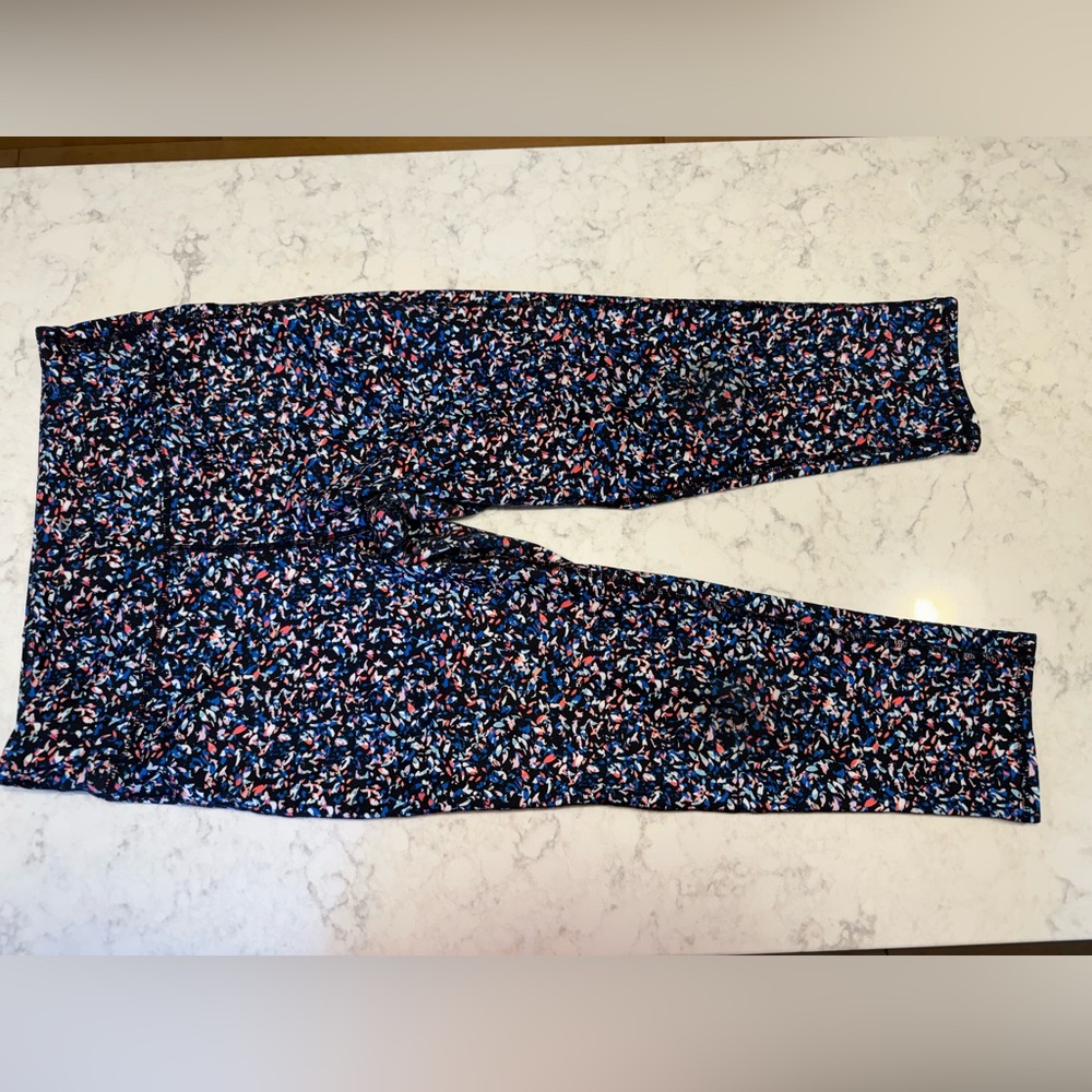 Women’s workout wear. Fun confetti colors